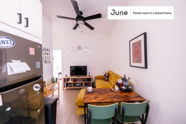 Photo - Private bedroom in 2 bed/1 bath Home Unit B Condo