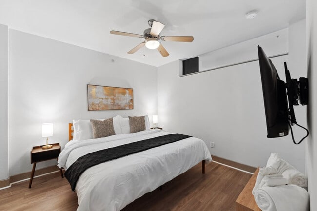 Photo - 2922 Elm St Unit ID1289462P