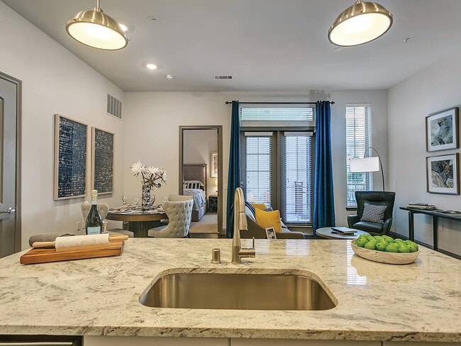 Photo - The Huntington Apartments