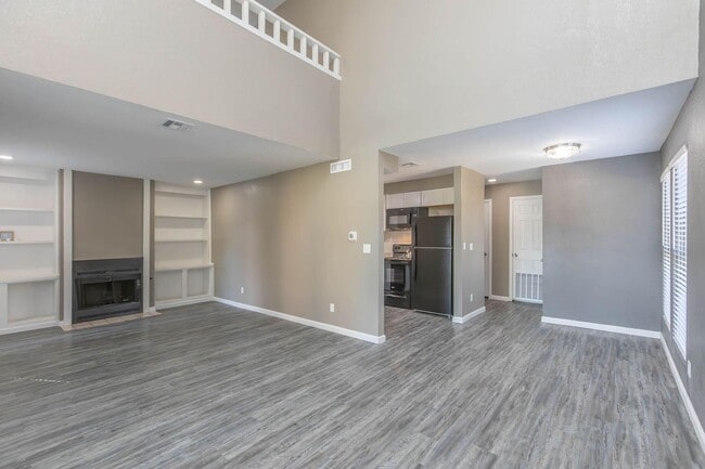 Photo - Fountain Lake Apartments