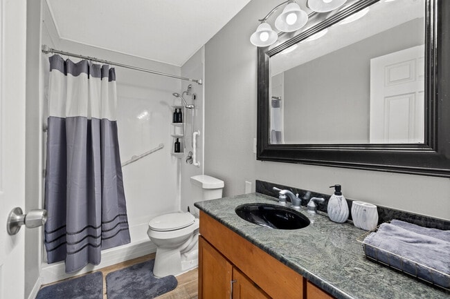 Photo - 5805 N 43rd St Unit SI ID1244333P
