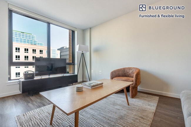 Building Photo - 3444 Fairfax Dr Unit SI FL6-ID1061