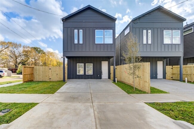 Photo - 1203 Dewalt St