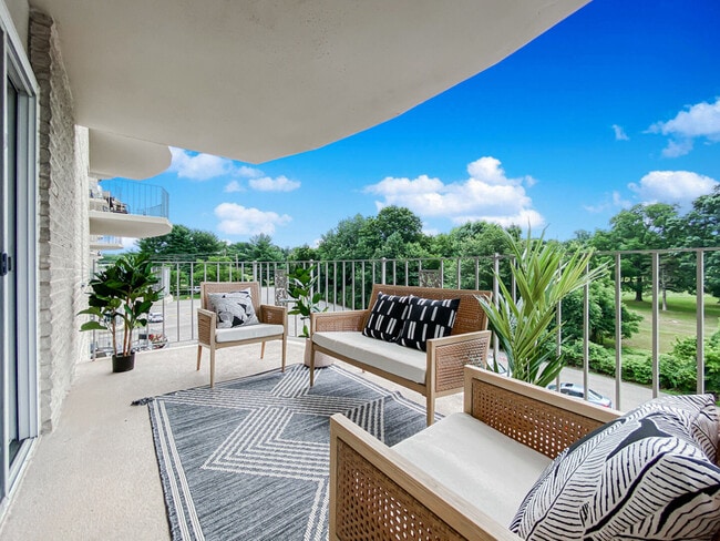 Photo - The Plaza Apartments