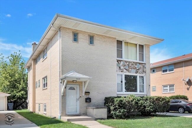 Photo - 9628 Kilpatrick Ave Unit 1