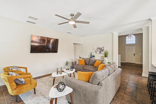 Photo - 746 River Oak Way Unit ID1029263P