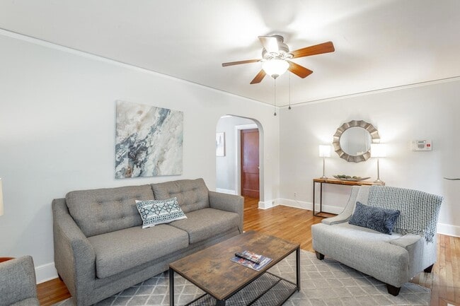 Photo - 206 Woodrow Ave