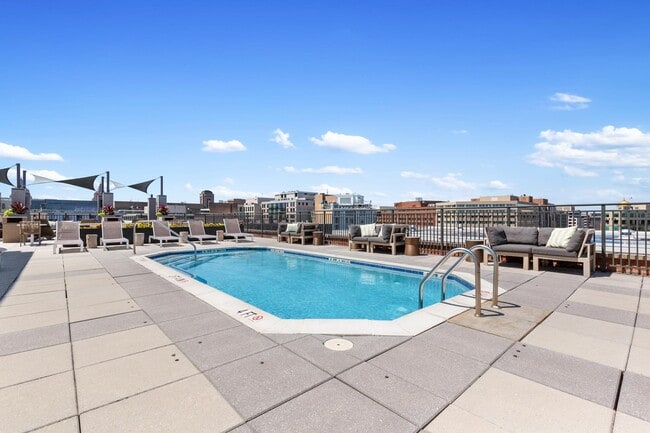 Photo - 1301 Thomas Circle