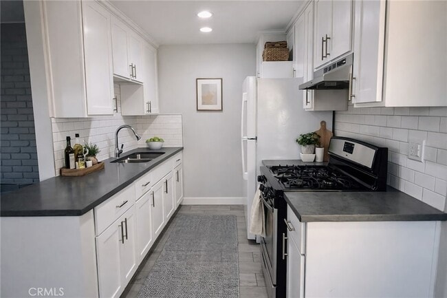 Photo - 17132 Emerald Ln Unit 4