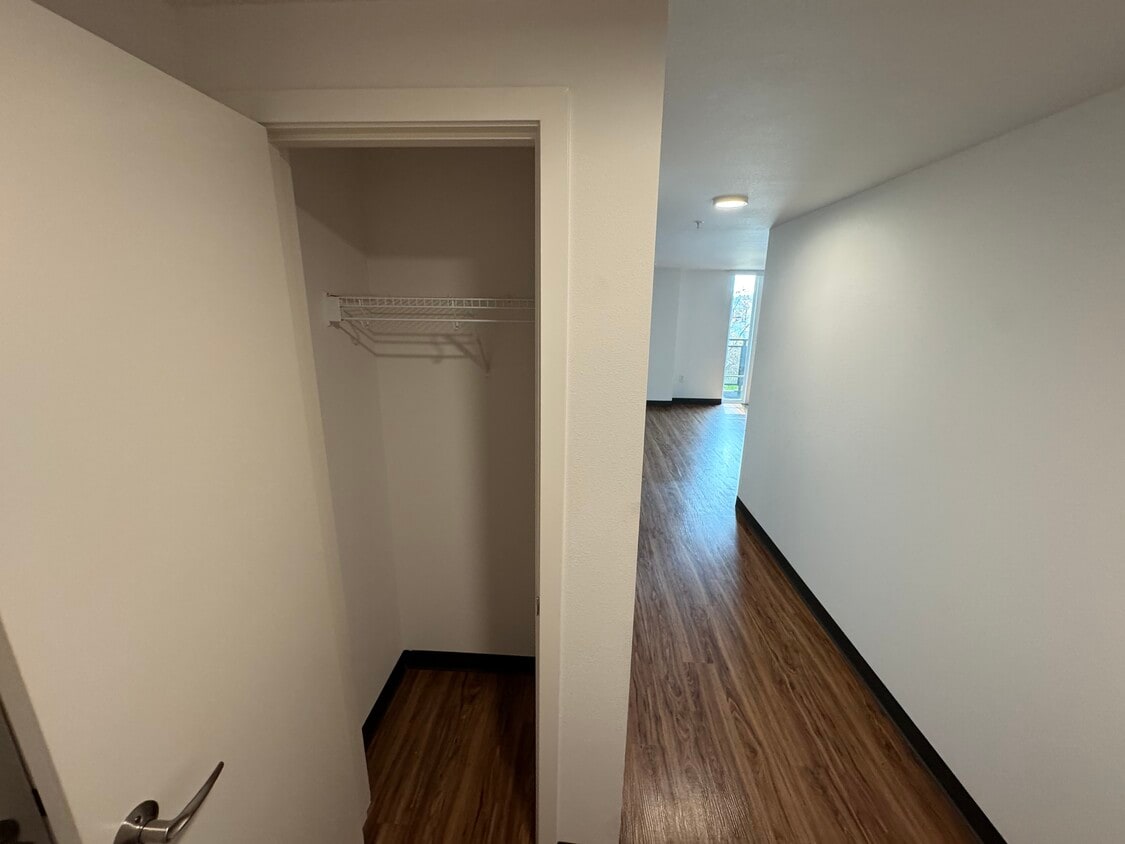 Floor Plan - 1 Bed 1 Bath - 764 sqft
