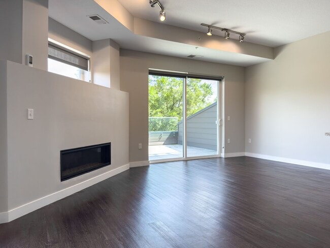 Photo - Red44 Apartments | Specials Available