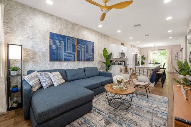 Building Photo - 4456 Summer Flowers Pl Unit ID1280988P