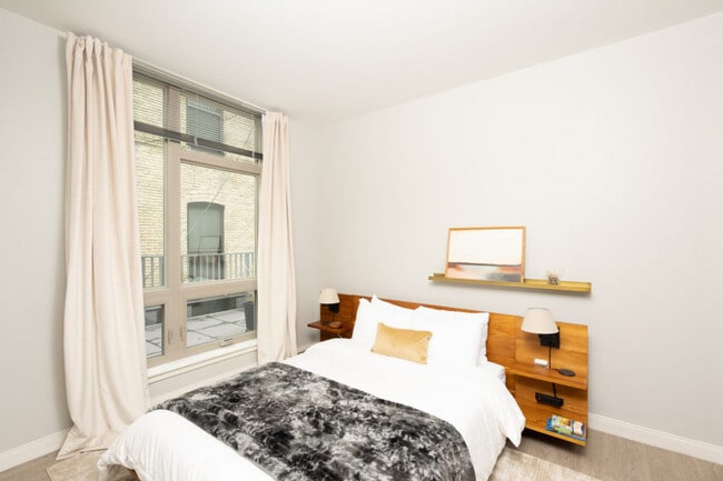 Photo - 211 W Mineral St Unit ID1379041P