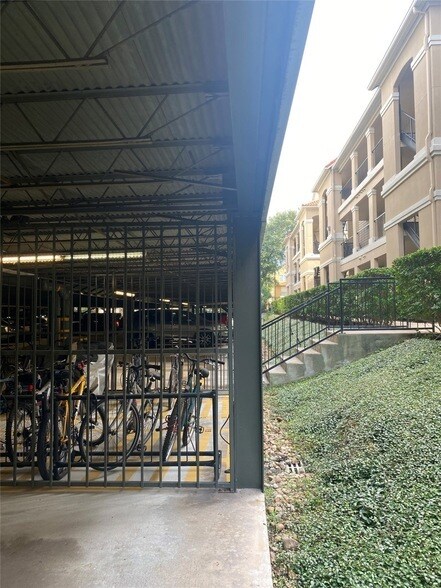 Photo - 3231 Allen Pkwy Unit 2107