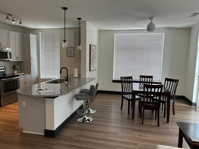 Photo - 401 W Trade St Unit ID1344140P