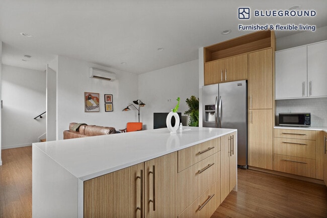 Photo - 2138 Dexter Ave N