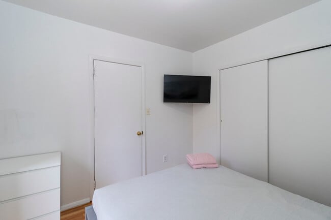 Photo - 340 E 94th St Unit SI ID1032026P