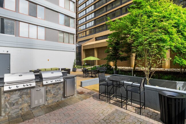 Photo - 401 12th St S Unit GO FL19-ID1474781P