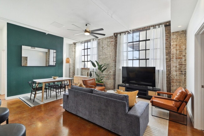 Photo - 527 St Joseph St Unit SI ID1265373P