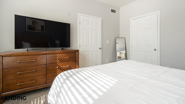Photo - 9835 Fredericksburg Rd Unit 713