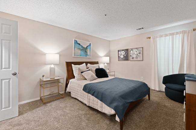 Photo - 300 Riverside Apartments