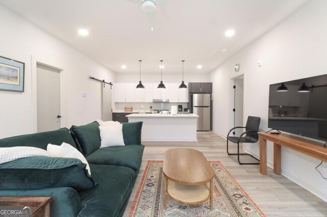 Photo - 240 Martha Dr