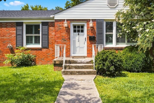 Photo - 122 Hammond Ave