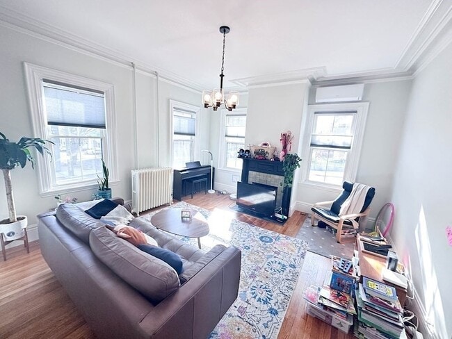 Photo - 83 Thorndike St