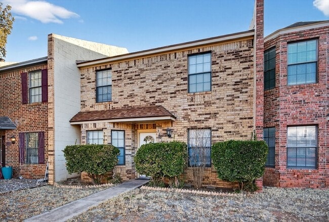 Photo - 3222 Preston Dr