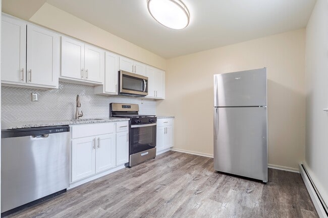 Building Photo - Congress Apartment Homes