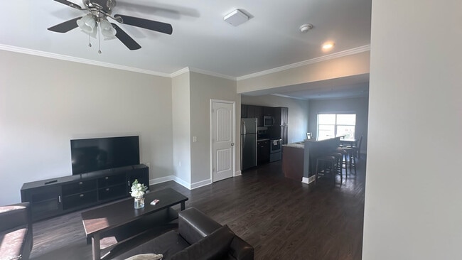 Photo - 205 Tiliwa Ct Unit ID1356302P