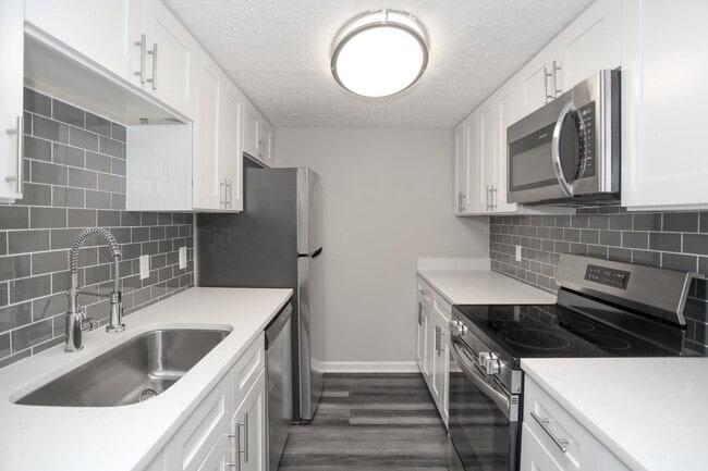 Photo - Meridian Court South