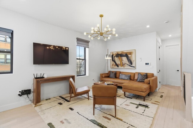 Building Photo - 81 Crescent Ave Unit SI ID1470338P