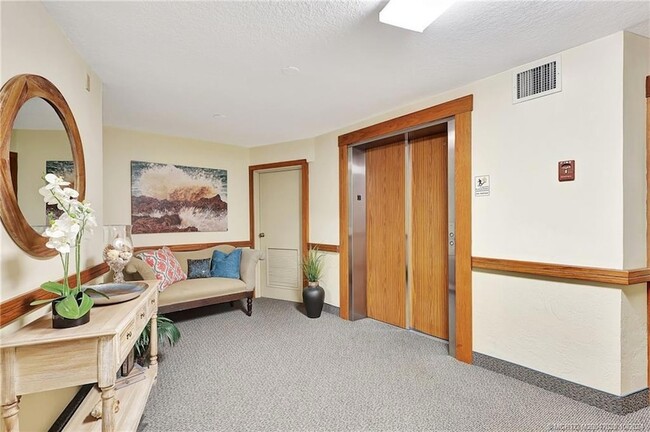 Photo - 150 SE Four Winds Dr Unit 303