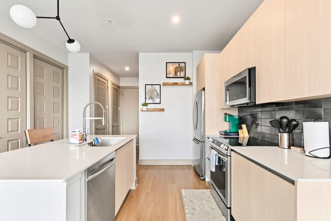 Photo - 777 11th St NW Unit SI ID1343901P