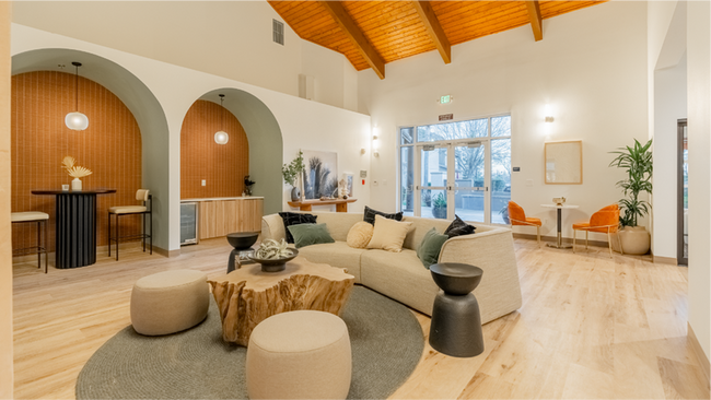 A7409316-HDR-2 - 850 on the Avenue