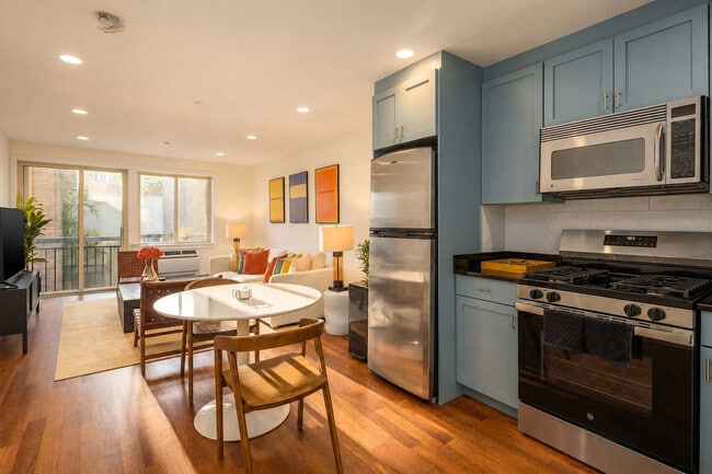 Building Photo - 15 St Marks Pl Unit SI ID1291588P
