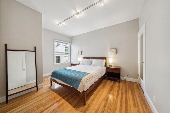 Photo - 2226 North Point St Unit FL2-ID379191P