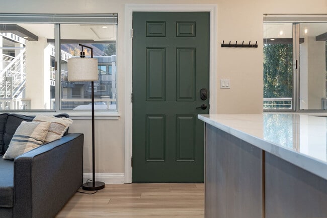 Photo - 940 Waters Ave Unit ID1339920P