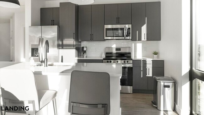 Photo - 1007 S Mint St Unit 809