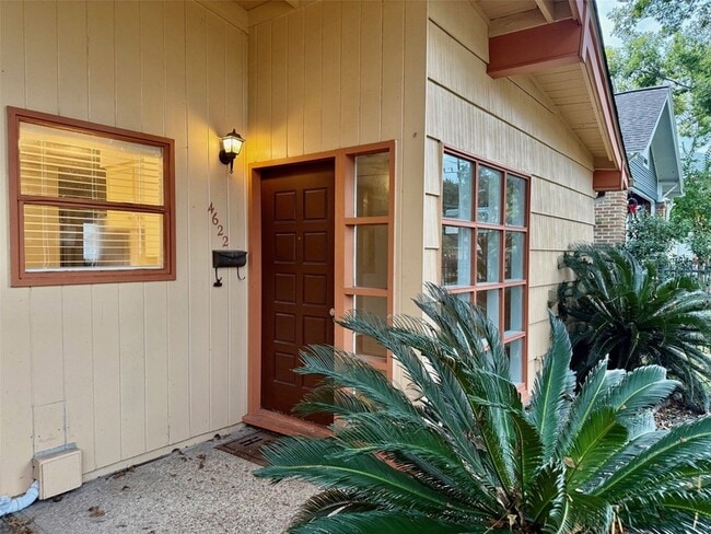 Photo - 4622 Michaux St