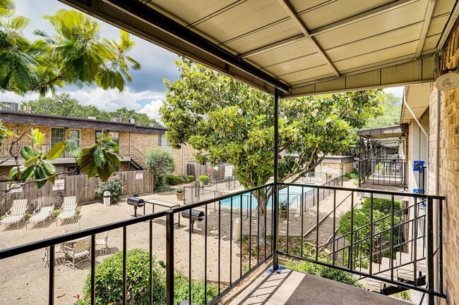 Photo - 10228 Regal Oaks Dr Unit SI ID1386255P