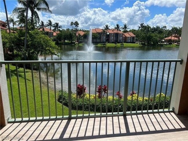 Building Photo - 1205 Wildwood Lakes Blvd Unit 5-204