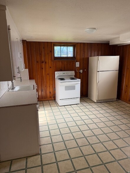 Photo - 3546 S Van Buren Ave