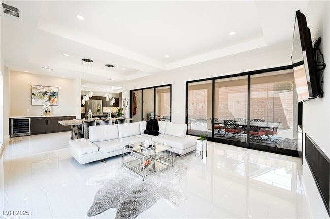 Photo - 19 Garden Rain Dr