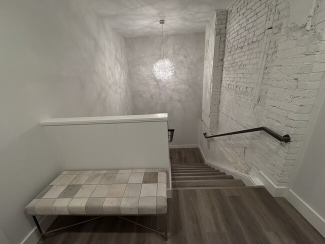 #3 | Entryway - 50 E McMicken Ave