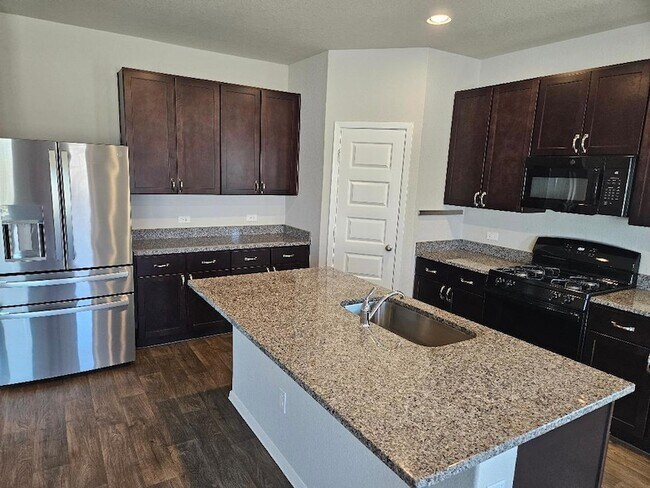 Photo - 162 Hayloft Ln