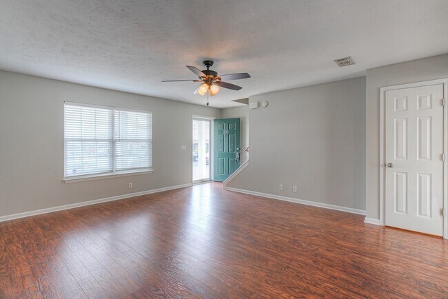 Photo - 151 Casbah Run