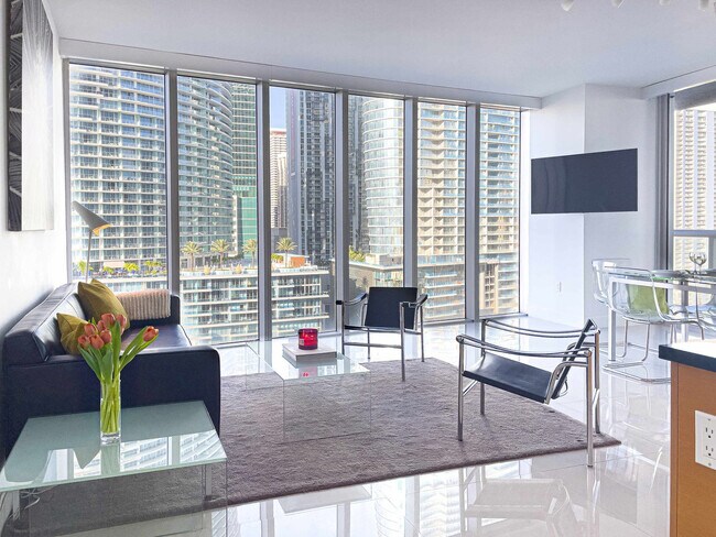 Building Photo - 485 Brickell Ave Unit SI FL20-ID1240560P