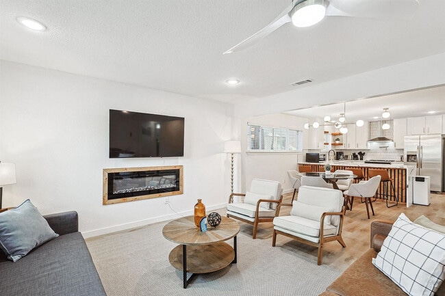 Photo - 2003 N O'Connor Rd Unit ID1343744P